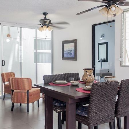 Whyz 4 You Private Rooms Puerto Morelos Exterior foto