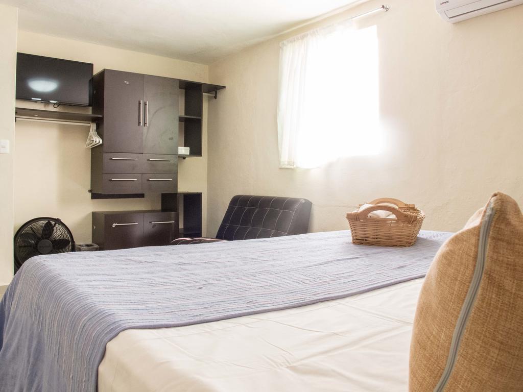 Whyz 4 You Private Rooms Puerto Morelos Quarto foto