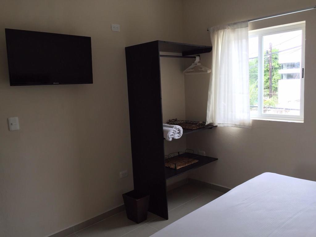 Whyz 4 You Private Rooms Puerto Morelos Exterior foto