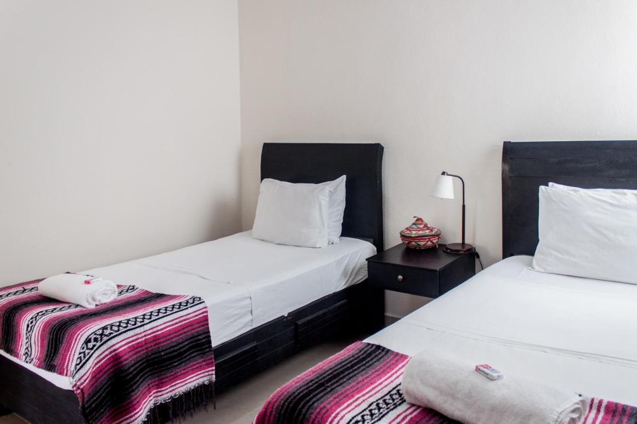 Whyz 4 You Private Rooms Puerto Morelos Exterior foto
