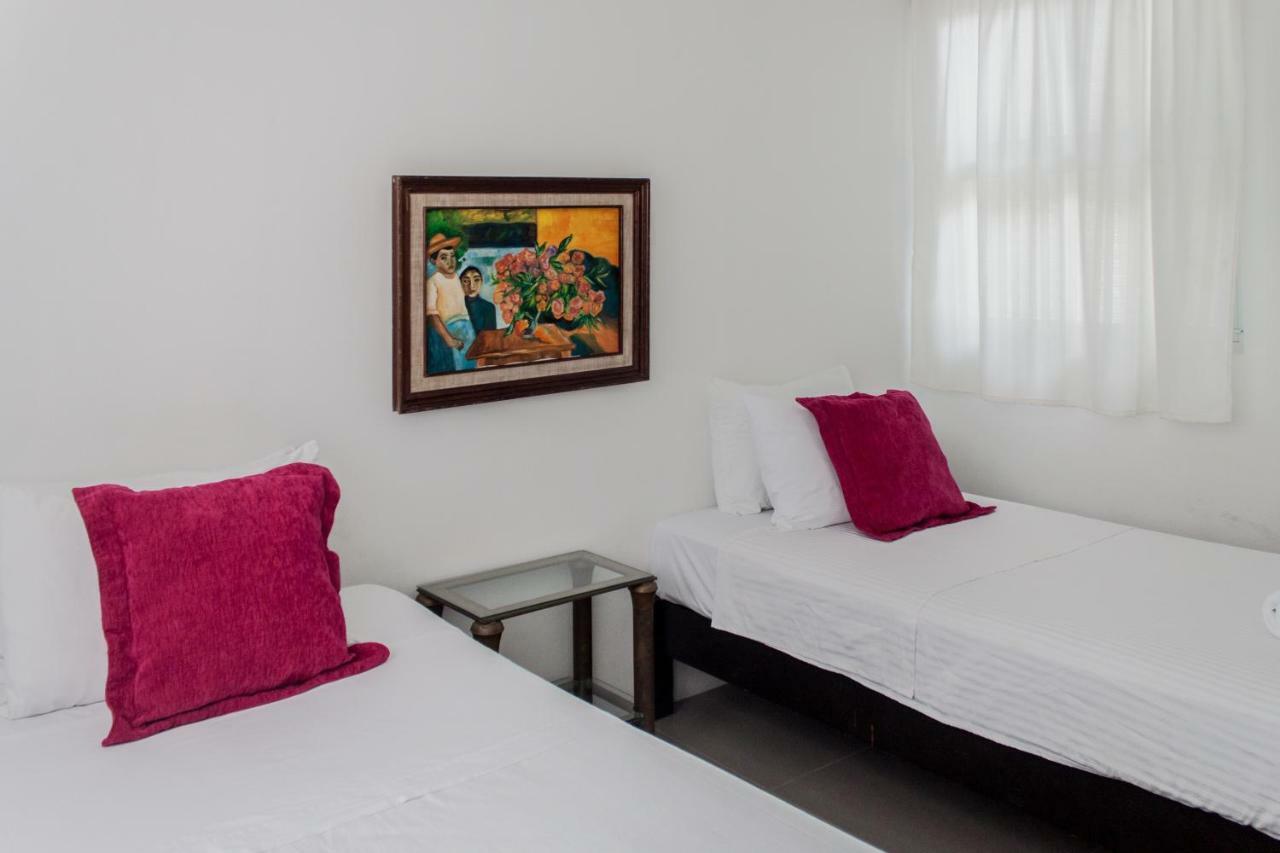 Whyz 4 You Private Rooms Puerto Morelos Exterior foto